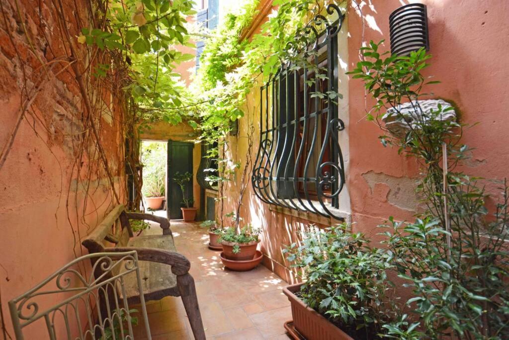Zattere Cottage Close To Guggenheim Veneza Exterior foto